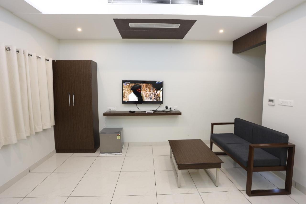 Lgp Residency Hotel Tiruchirappalli Exterior foto
